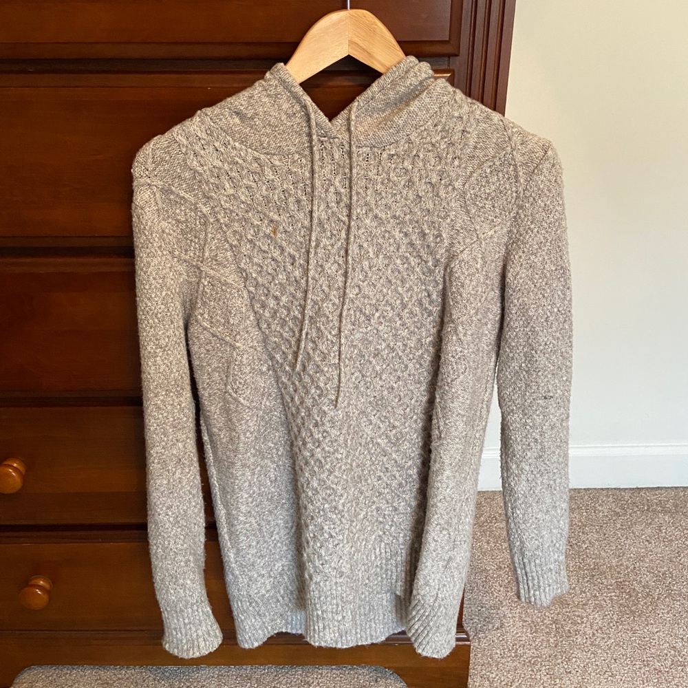 Grey sweater